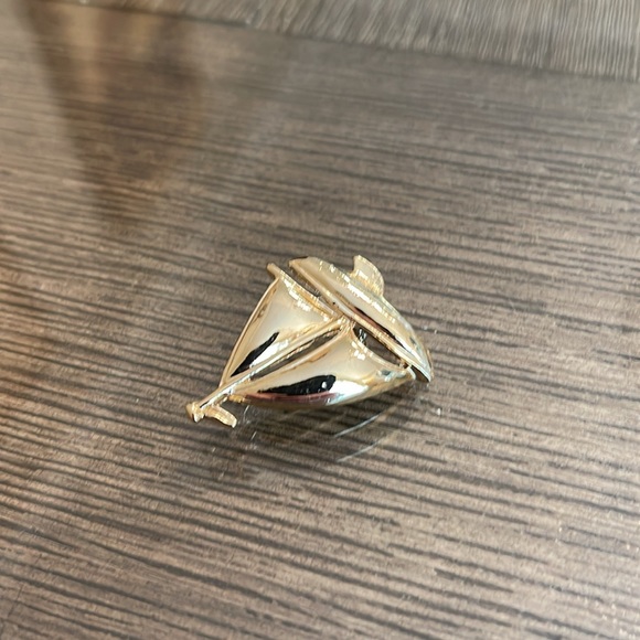 Vintage Gold-tone Sailboat Pin - Picture 4 of 16